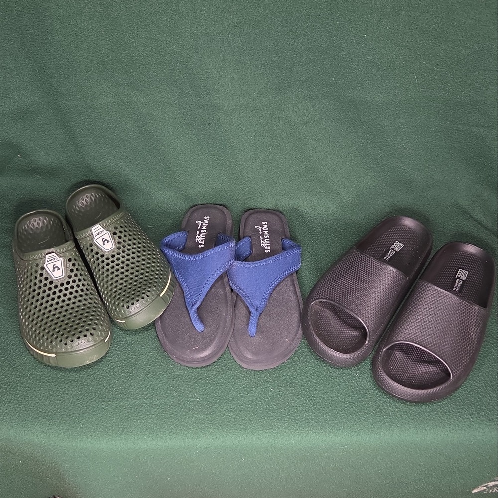 Women's size 8 pool side flip flops and slides / 3 pair ready to wear